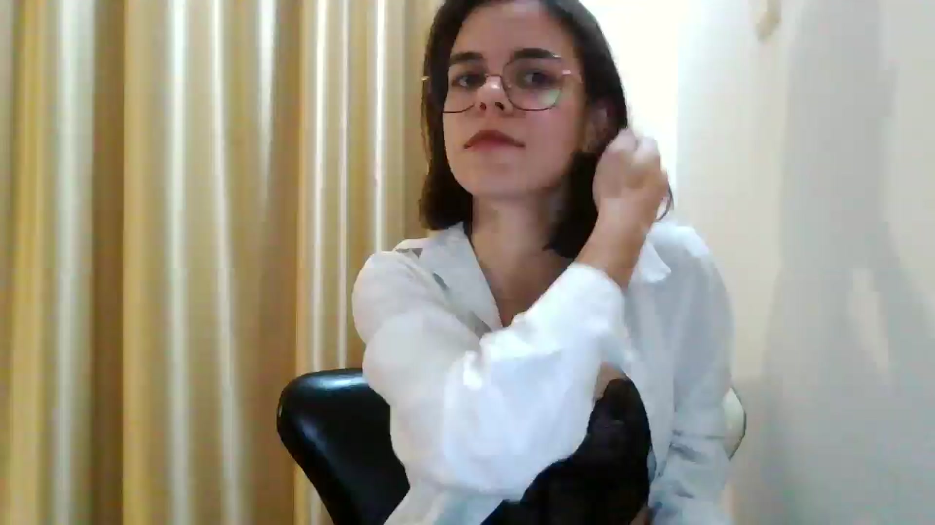 Gallery image thumbnail from EmilyWills's myfreecams stream on, 12/09/2025, 07:33 image 16 of 20