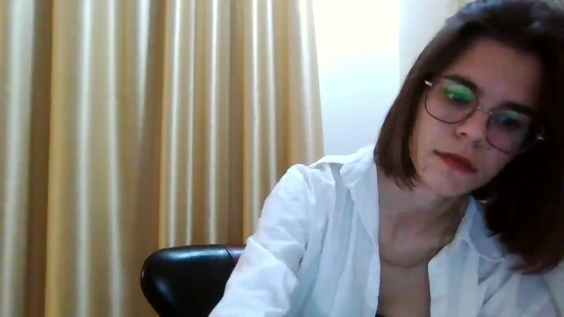 Gallery image thumbnail from EmilyWills's myfreecams stream on, 12/09/2025, 07:33 image 5 of 20