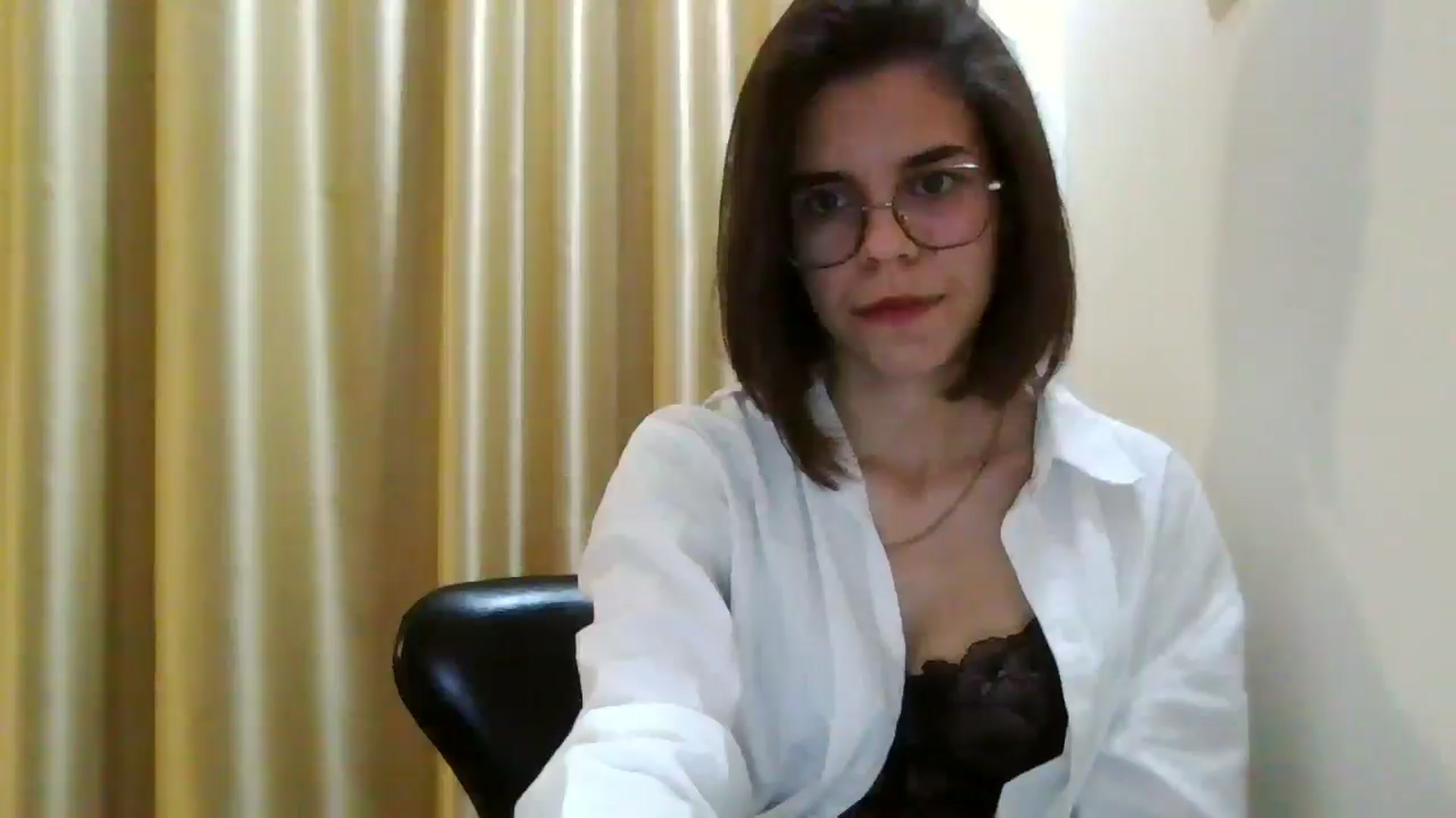 Gallery image thumbnail from EmilyWills's myfreecams stream on, 12/09/2025, 07:33 image 11 of 20
