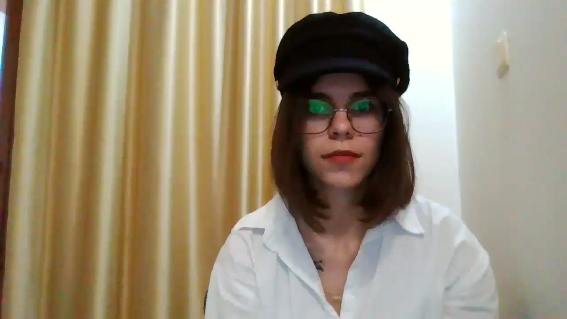 Gallery image thumbnail from EmilyWills's myfreecams stream on, 12/09/2025, 13:19 image 13 of 20