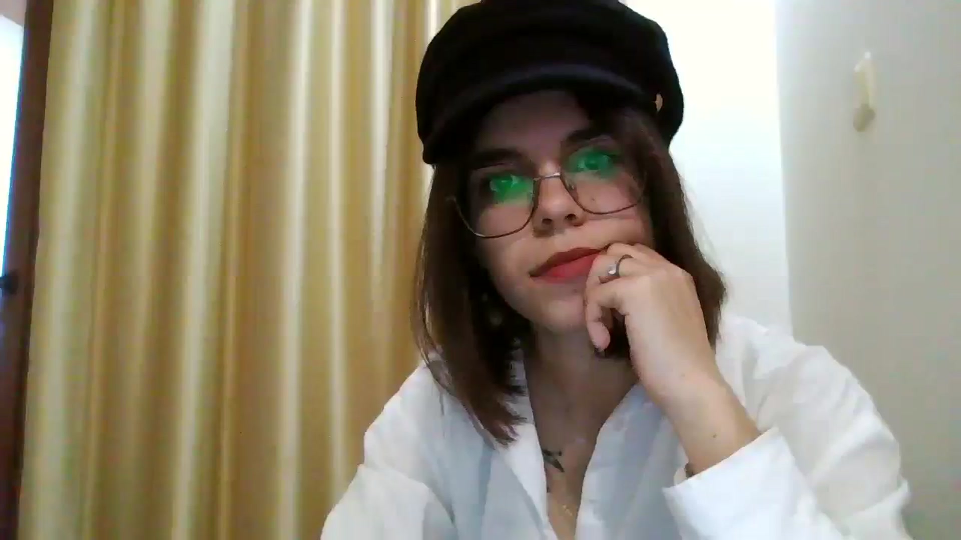 Gallery image thumbnail from EmilyWills's myfreecams stream on, 12/09/2025, 13:19 image 2 of 20