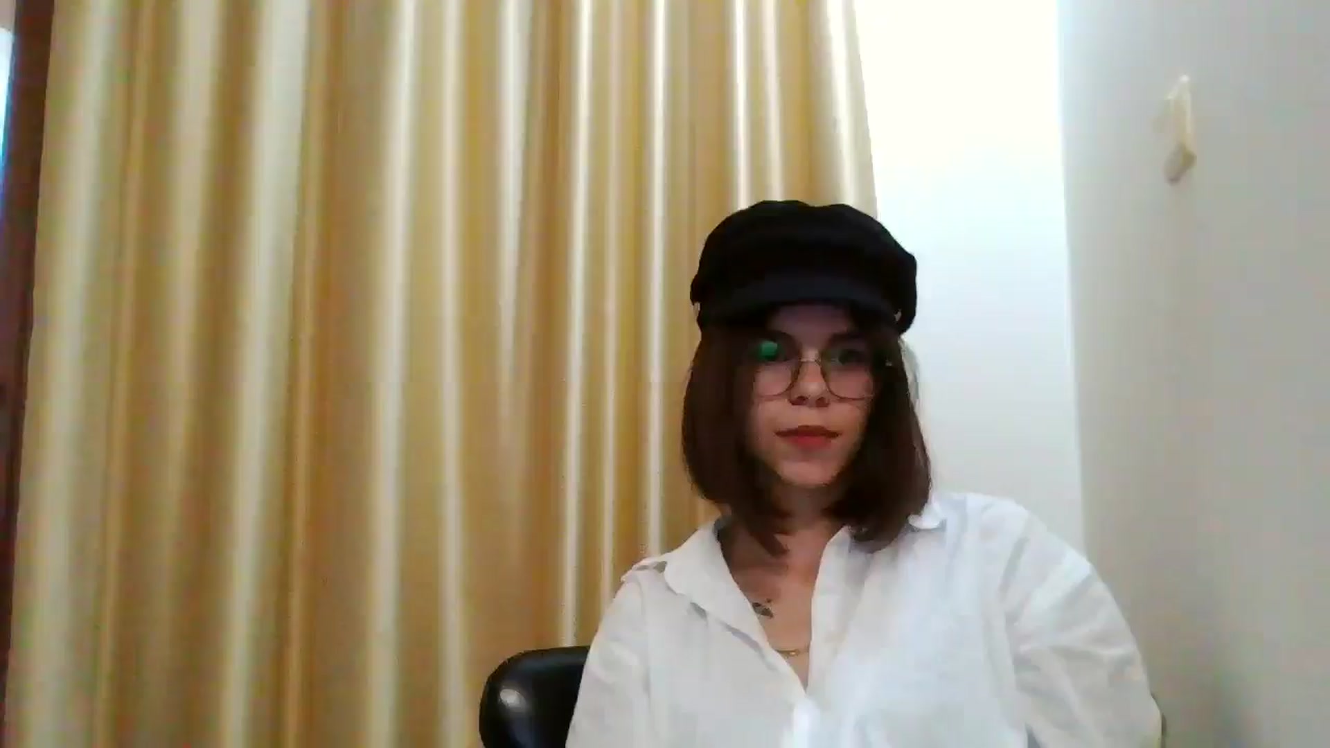 Gallery image thumbnail from EmilyWills's myfreecams stream on, 12/09/2025, 13:19 image 12 of 20