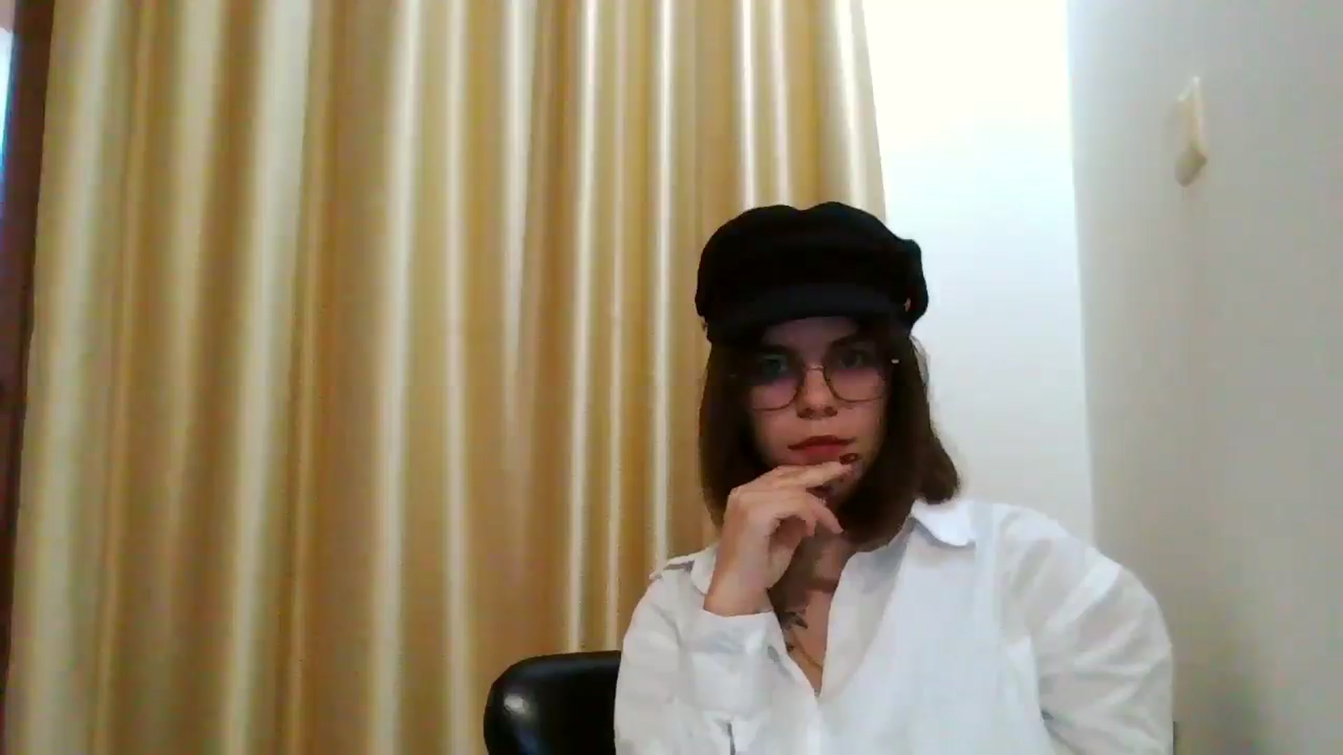 Gallery image thumbnail from EmilyWills's myfreecams stream on, 12/09/2025, 13:19 image 9 of 20