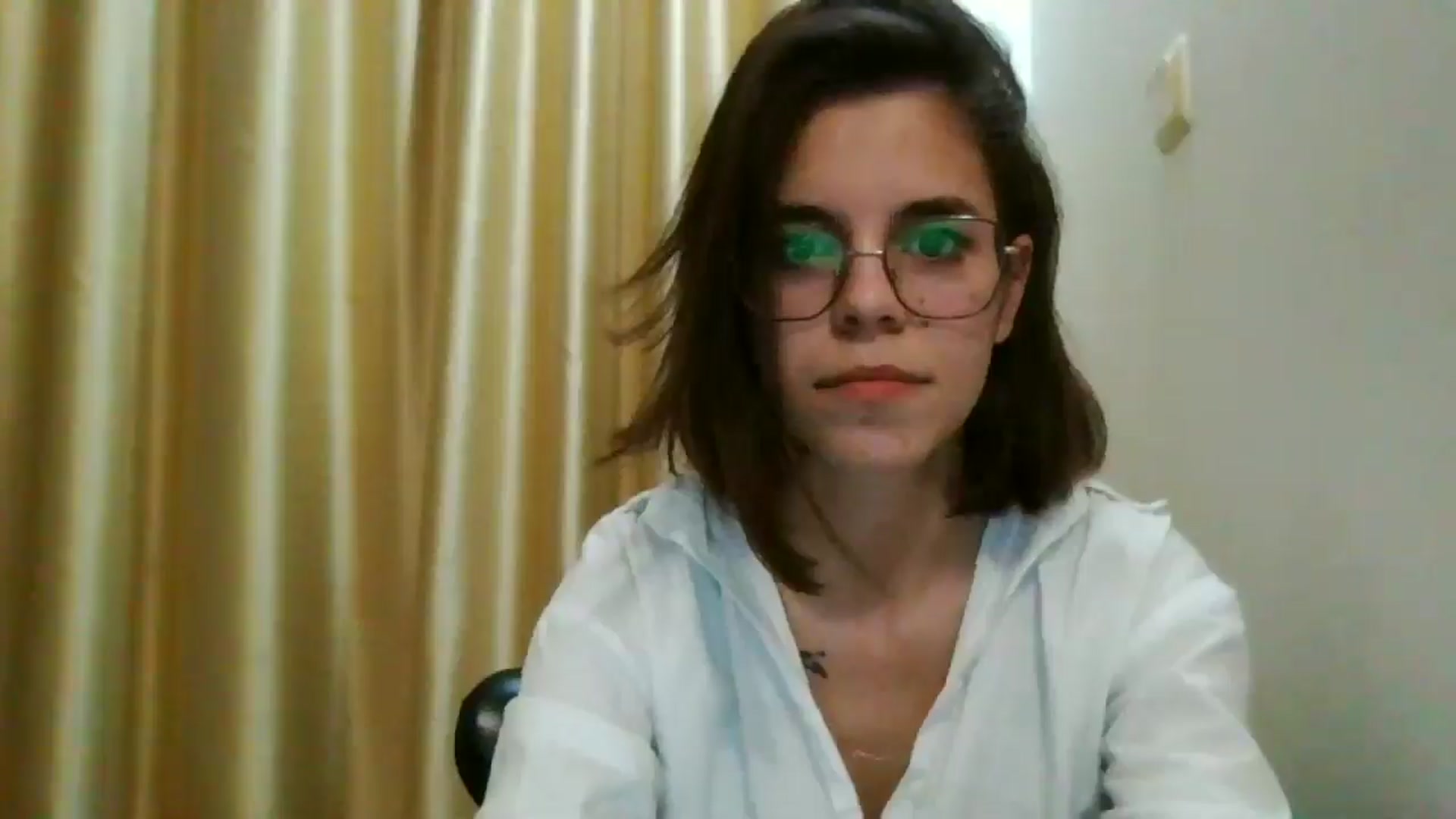 Gallery image thumbnail from EmilyWills's myfreecams stream on, 12/09/2025, 18:24 image 6 of 20