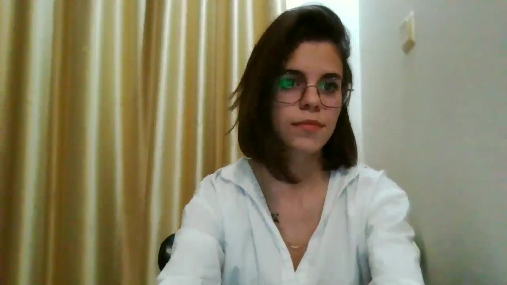 Gallery image thumbnail from EmilyWills's myfreecams stream on, 12/09/2025, 18:24 image 3 of 20