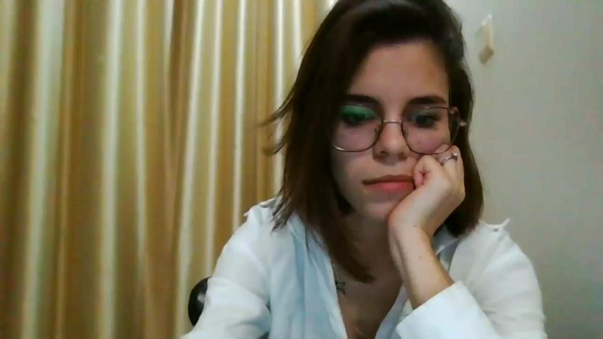 Gallery image thumbnail from EmilyWills's myfreecams stream on, 12/09/2025, 18:24 image 8 of 20