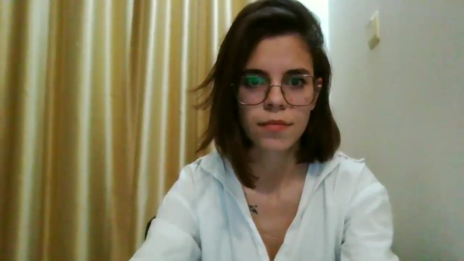 Gallery image thumbnail from EmilyWills's myfreecams stream on, 12/09/2025, 18:24 image 7 of 20