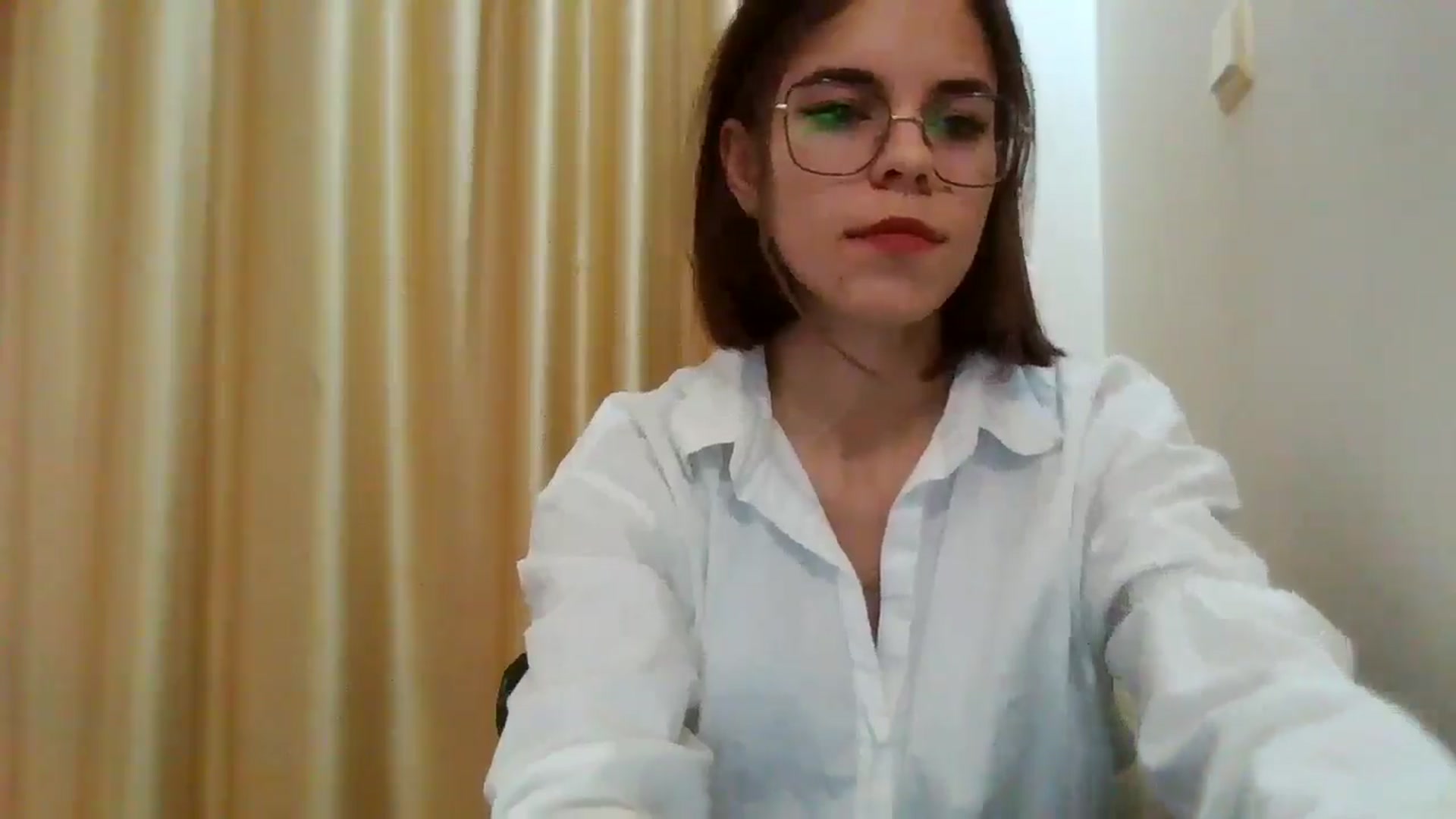 Gallery image thumbnail from EmilyWills's myfreecams stream on, 12/10/2025, 12:38 image 16 of 20