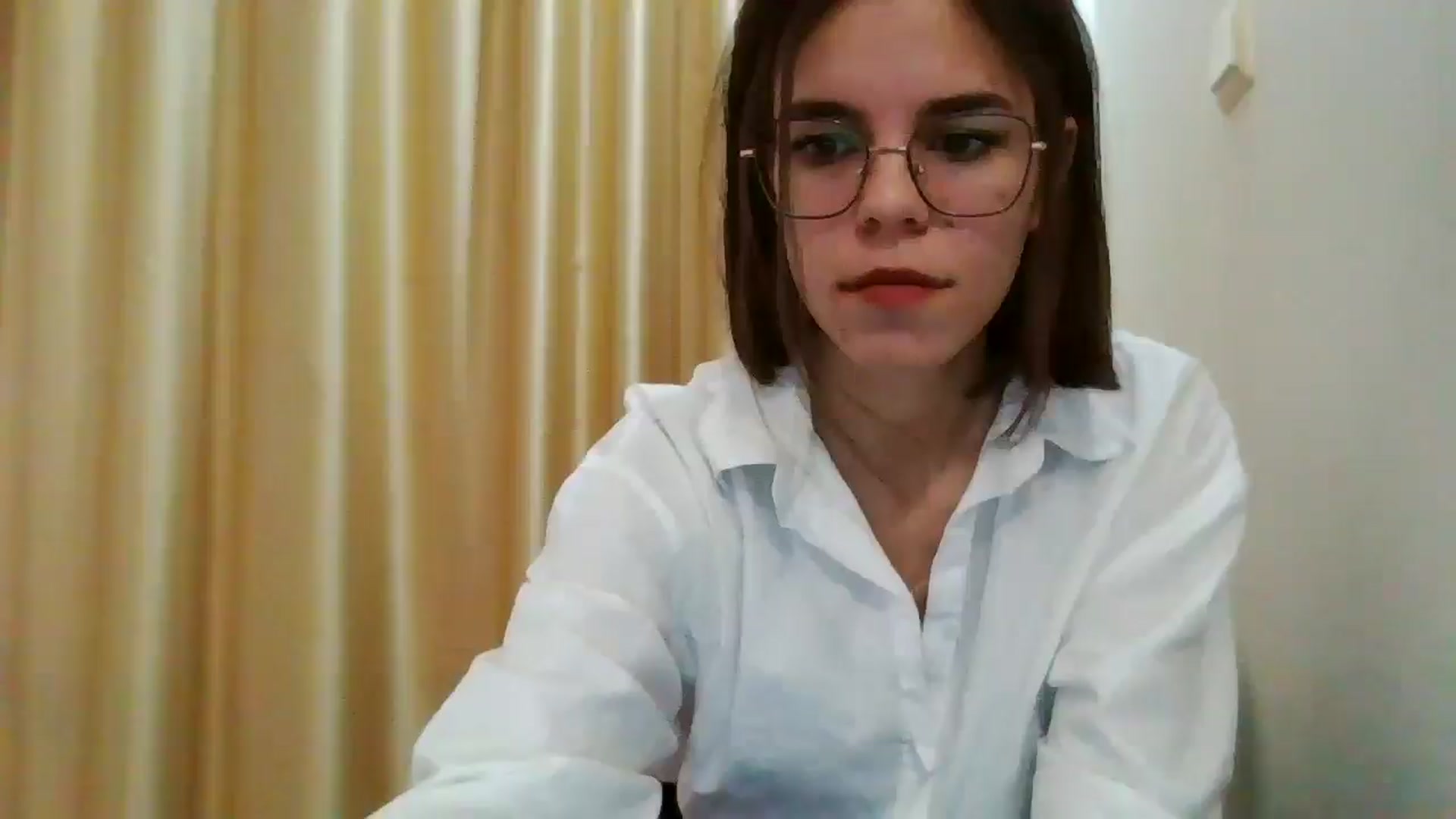 Gallery image thumbnail from EmilyWills's myfreecams stream on, 12/10/2025, 12:38 image 18 of 20