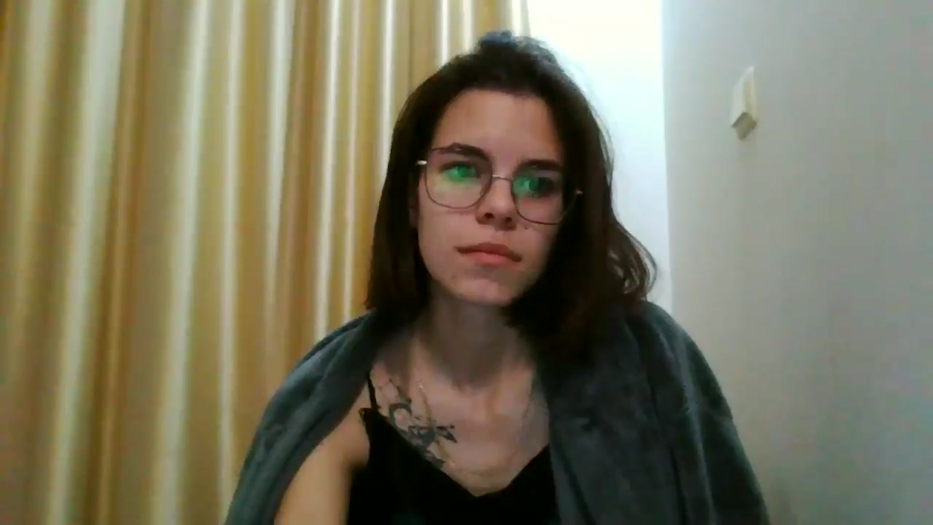 Gallery image thumbnail from EmilyWills's myfreecams stream on, 12/11/2025, 06:12 image 11 of 20