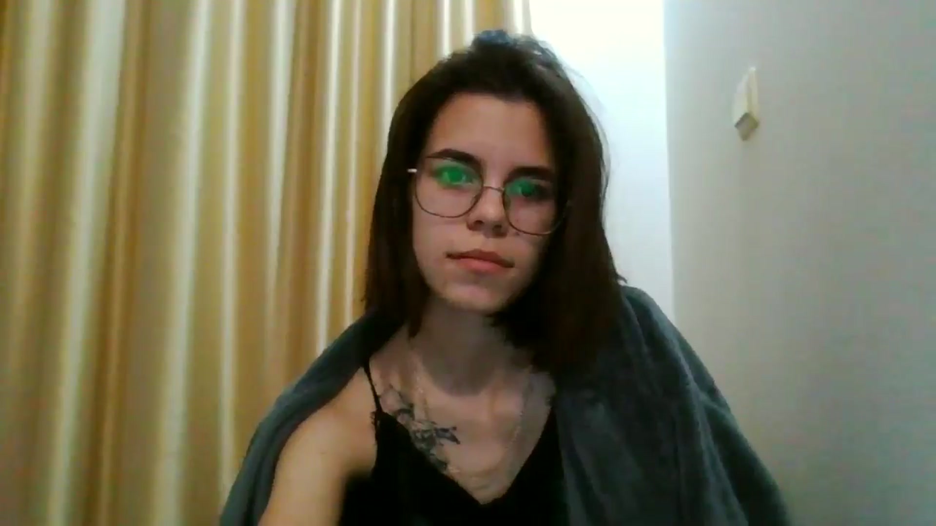 Gallery image thumbnail from EmilyWills's myfreecams stream on, 12/11/2025, 06:12 image 17 of 20