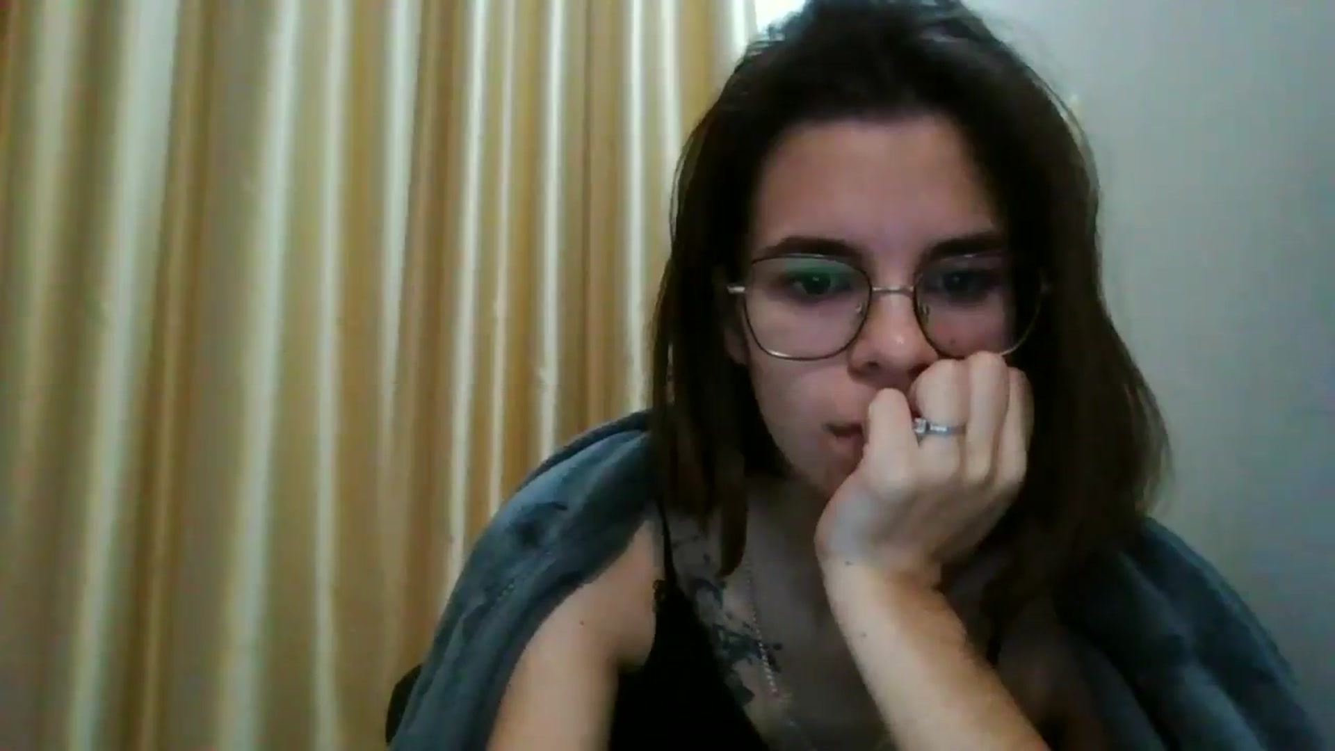 Gallery image thumbnail from EmilyWills's myfreecams stream on, 12/11/2025, 06:12 image 12 of 20