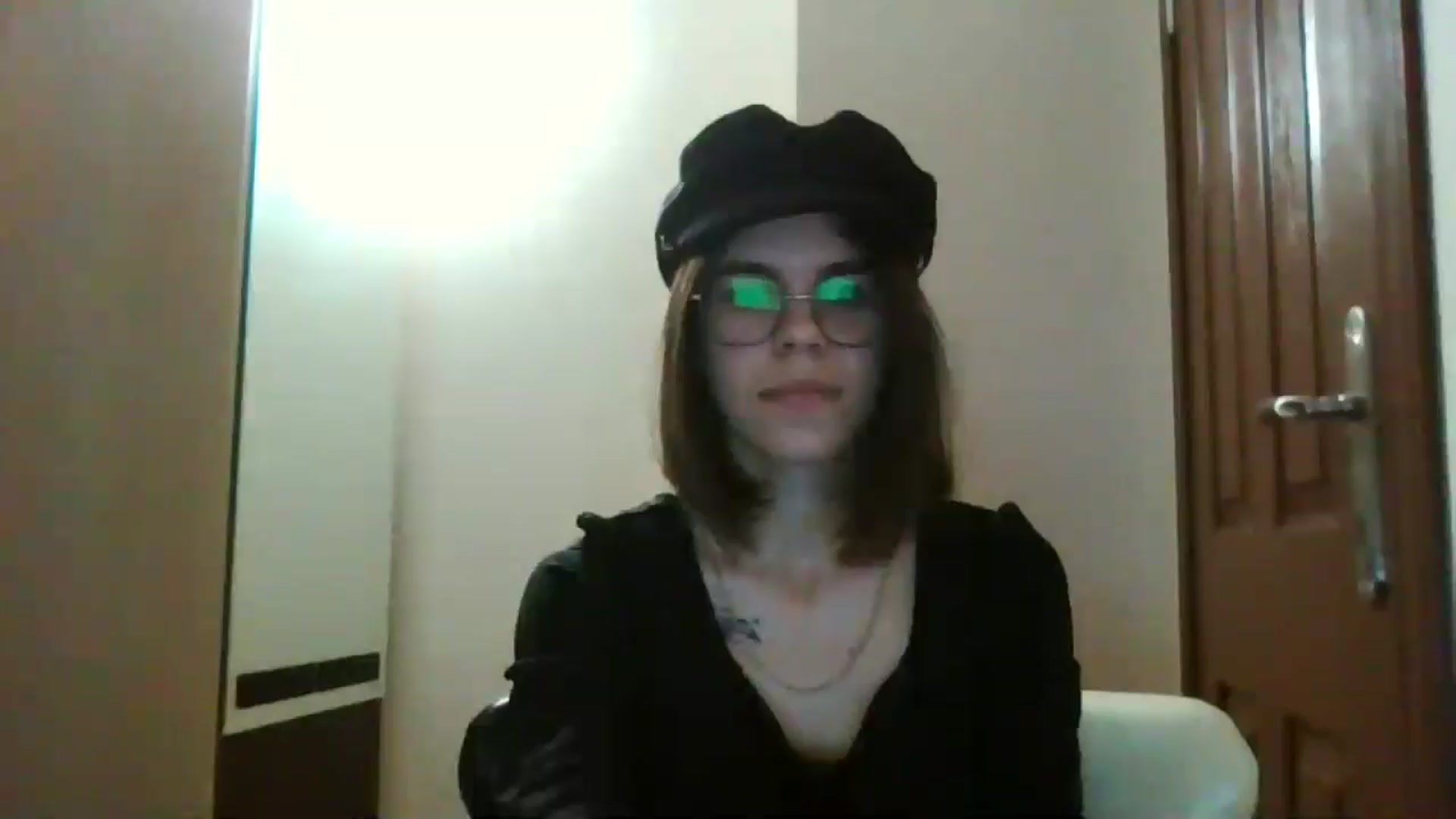 Gallery image thumbnail from EmilyWills's myfreecams stream on, 12/16/2025, 23:21 image 16 of 20