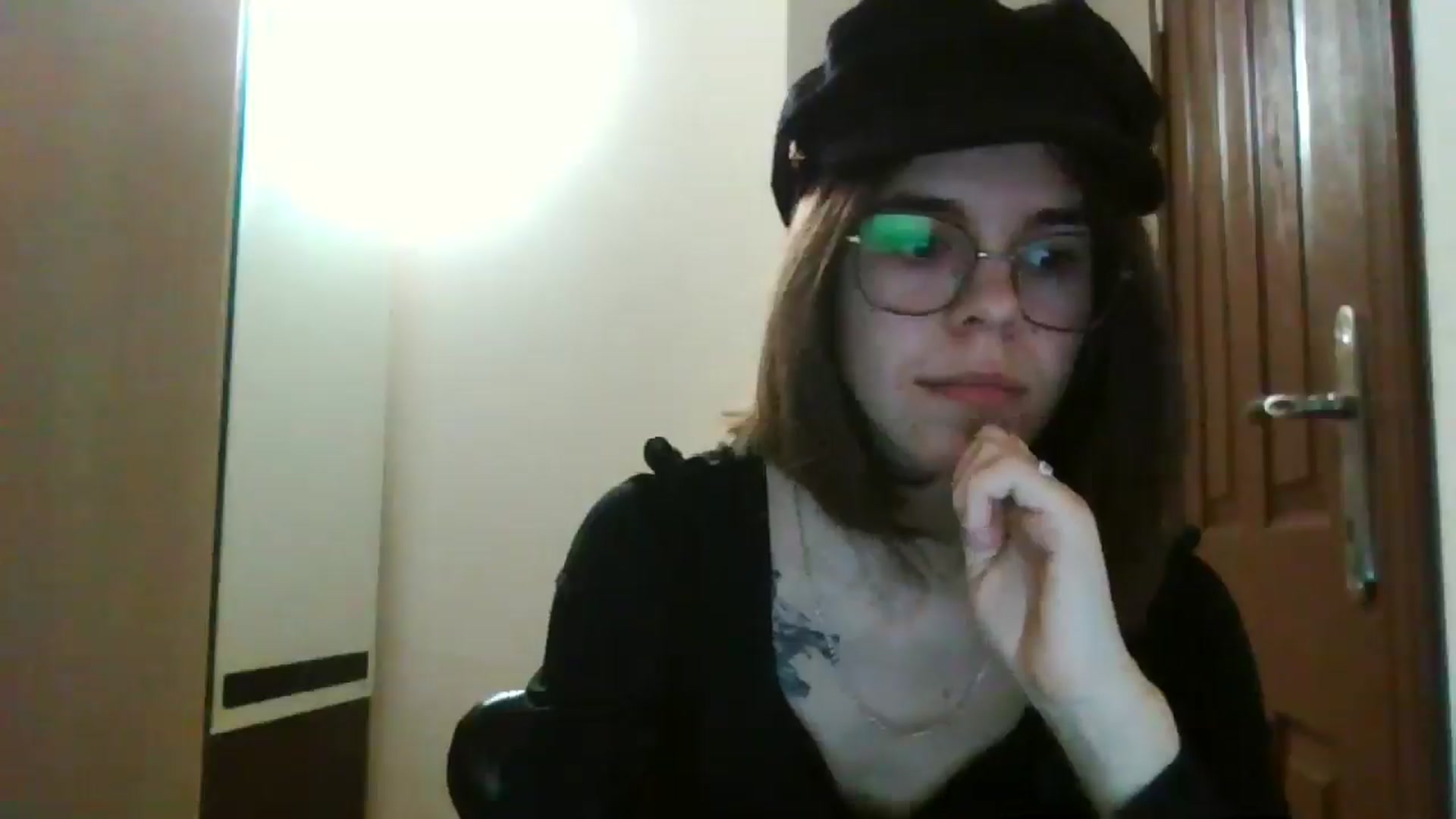 Gallery image thumbnail from EmilyWills's myfreecams stream on, 12/16/2025, 23:21 image 2 of 20