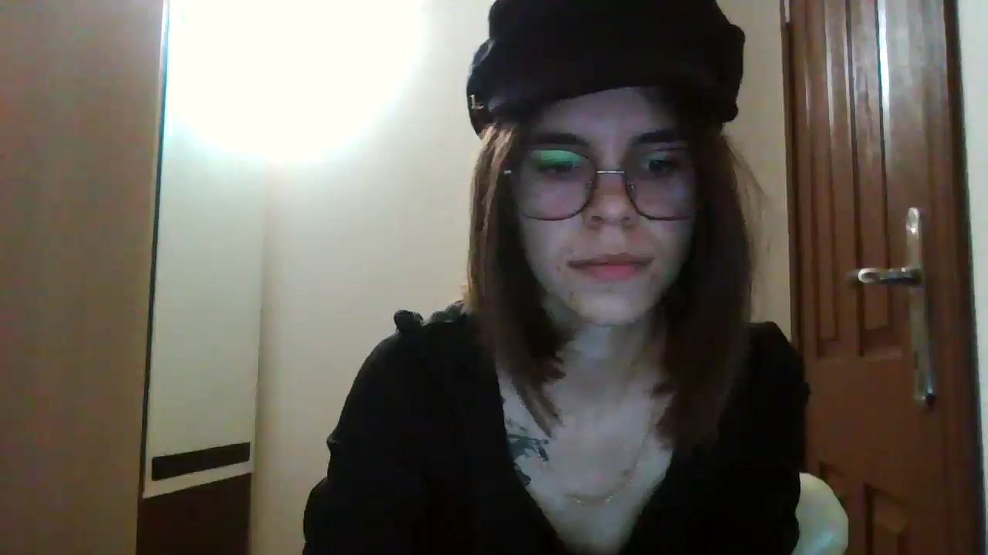 Gallery image thumbnail from EmilyWills's myfreecams stream on, 12/16/2025, 23:21 image 7 of 20