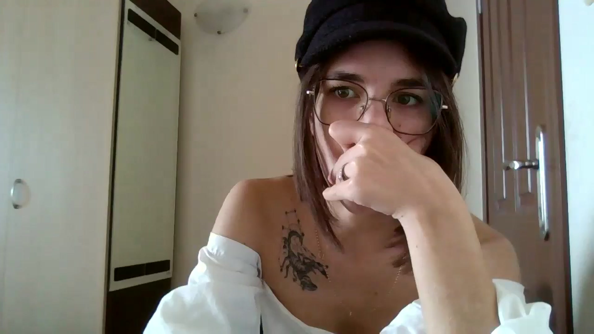 Gallery image thumbnail from EmilyWills's myfreecams stream on, 12/18/2025, 11:23 image 20 of 20