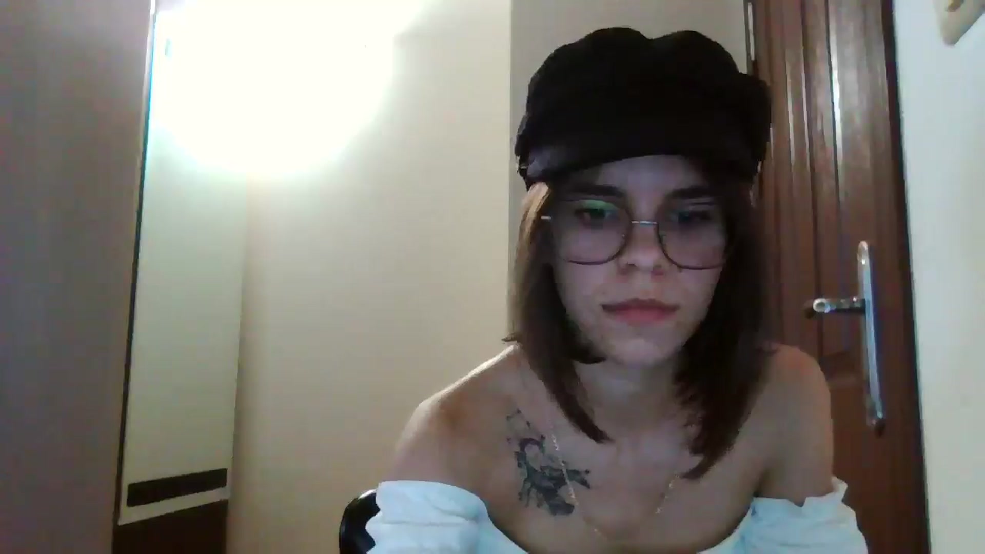 Gallery image thumbnail from EmilyWills's myfreecams stream on, 12/18/2025, 14:37 image 13 of 20