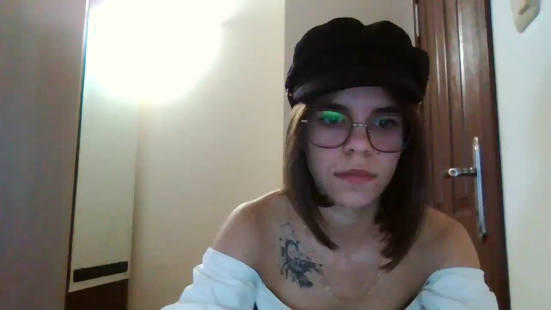 Gallery image thumbnail from EmilyWills's myfreecams stream on, 12/18/2025, 14:37 image 9 of 20