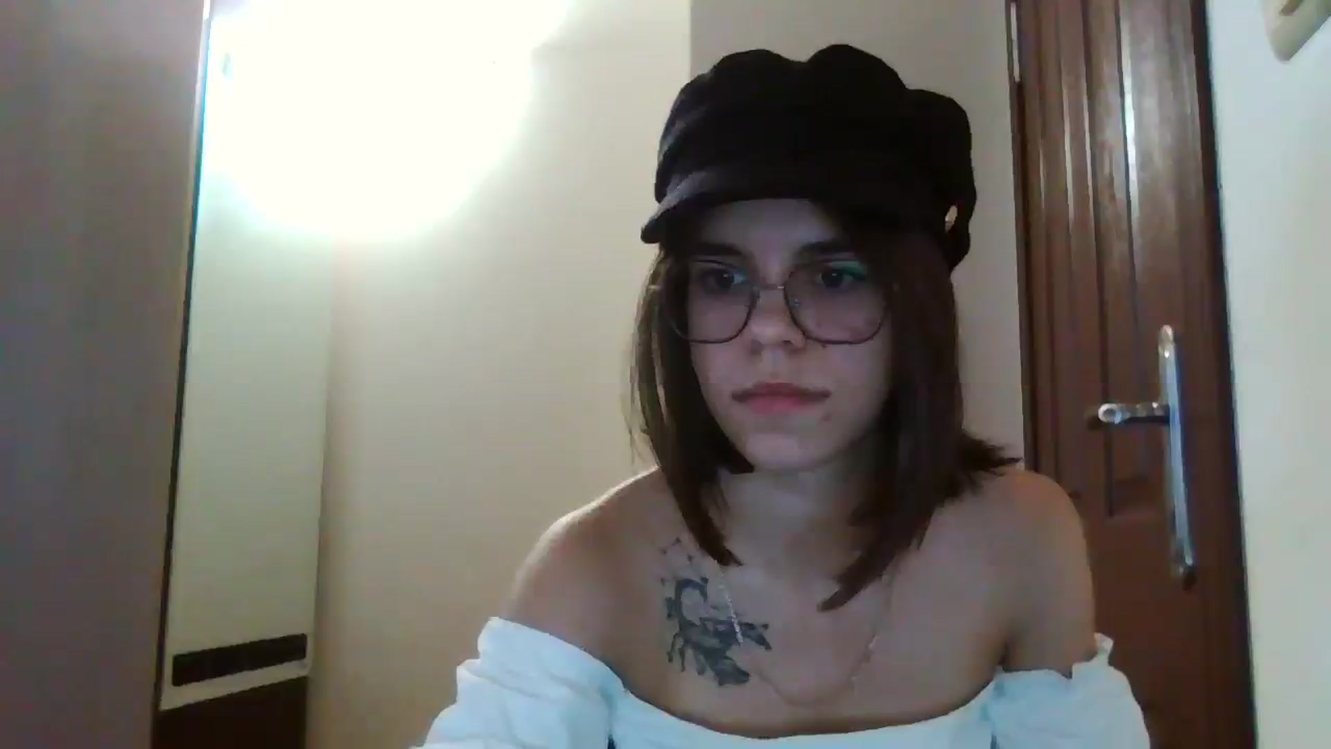 Gallery image thumbnail from EmilyWills's myfreecams stream on, 12/18/2025, 14:37 image 14 of 20