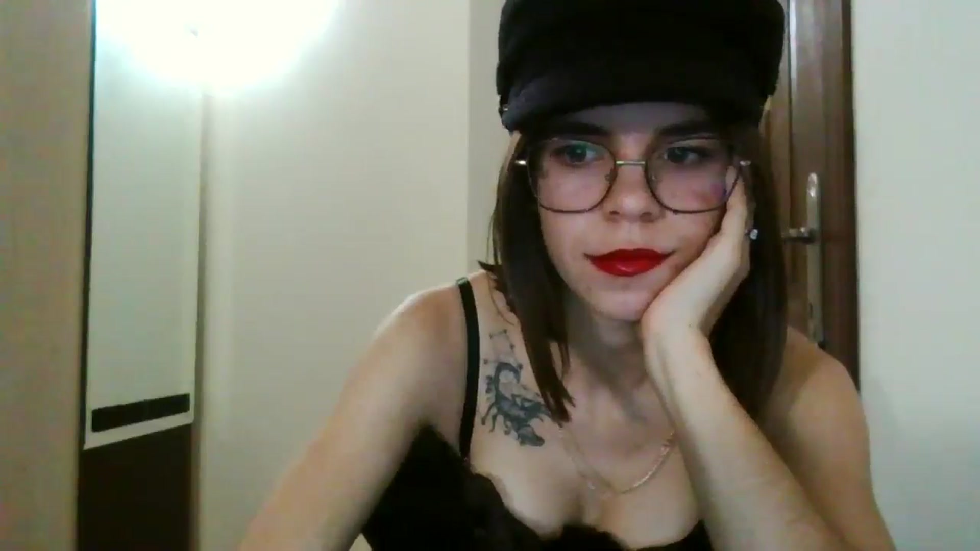 Gallery image thumbnail from EmilyWills's myfreecams stream on, 12/19/2025, 15:37 image 16 of 20