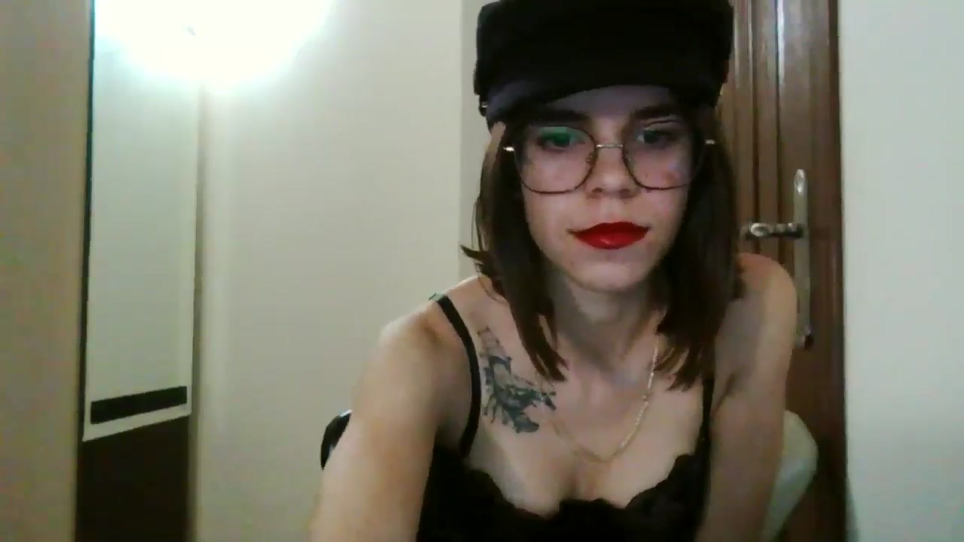 Gallery image thumbnail from EmilyWills's myfreecams stream on, 12/19/2025, 15:37 image 19 of 20