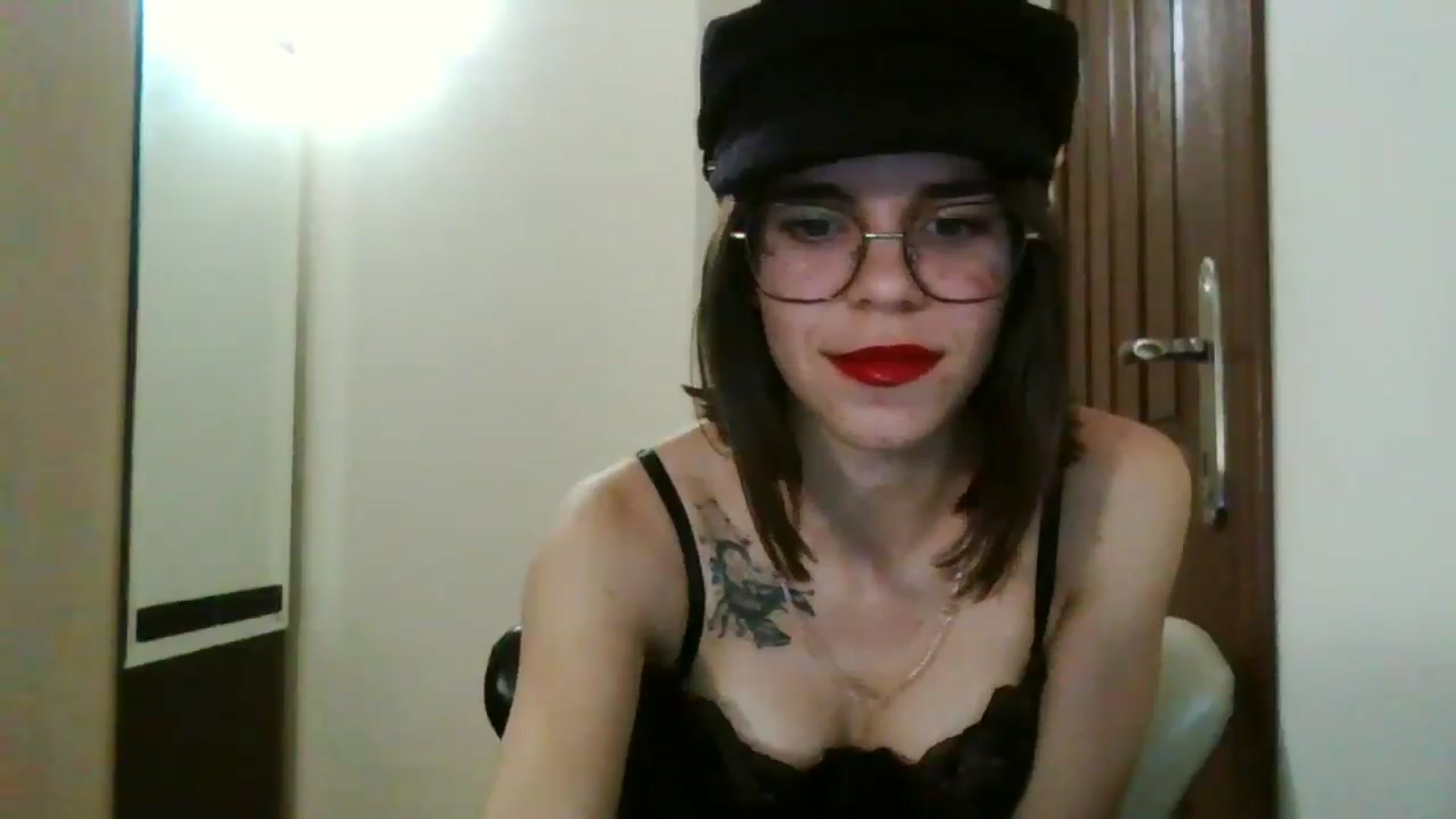 Gallery image thumbnail from EmilyWills's myfreecams stream on, 12/19/2025, 15:37 image 20 of 20