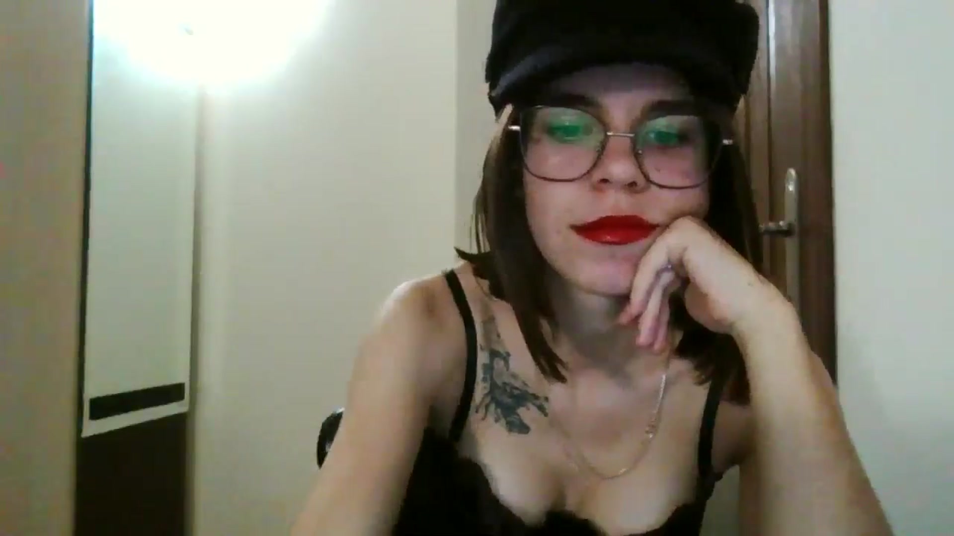 Gallery image thumbnail from EmilyWills's myfreecams stream on, 12/19/2025, 15:37 image 17 of 20