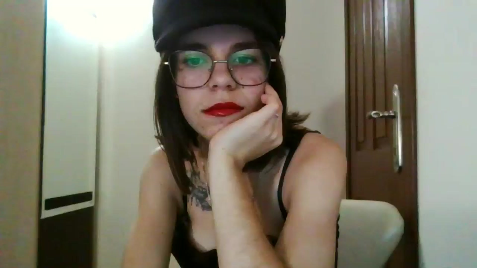 Gallery image thumbnail from EmilyWills's myfreecams stream on, 12/19/2025, 15:53 image 1 of 20