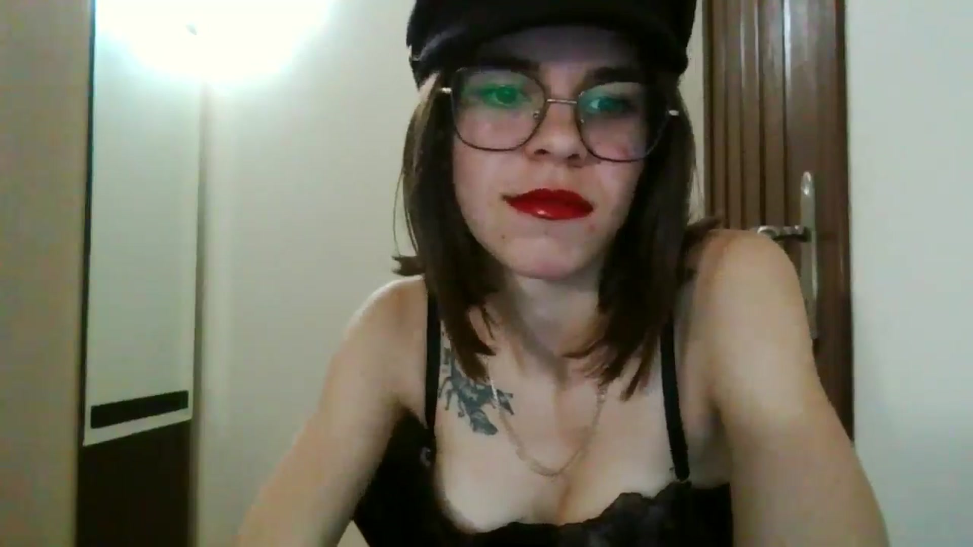 Gallery image thumbnail from EmilyWills's myfreecams stream on, 12/19/2025, 15:53 image 9 of 20