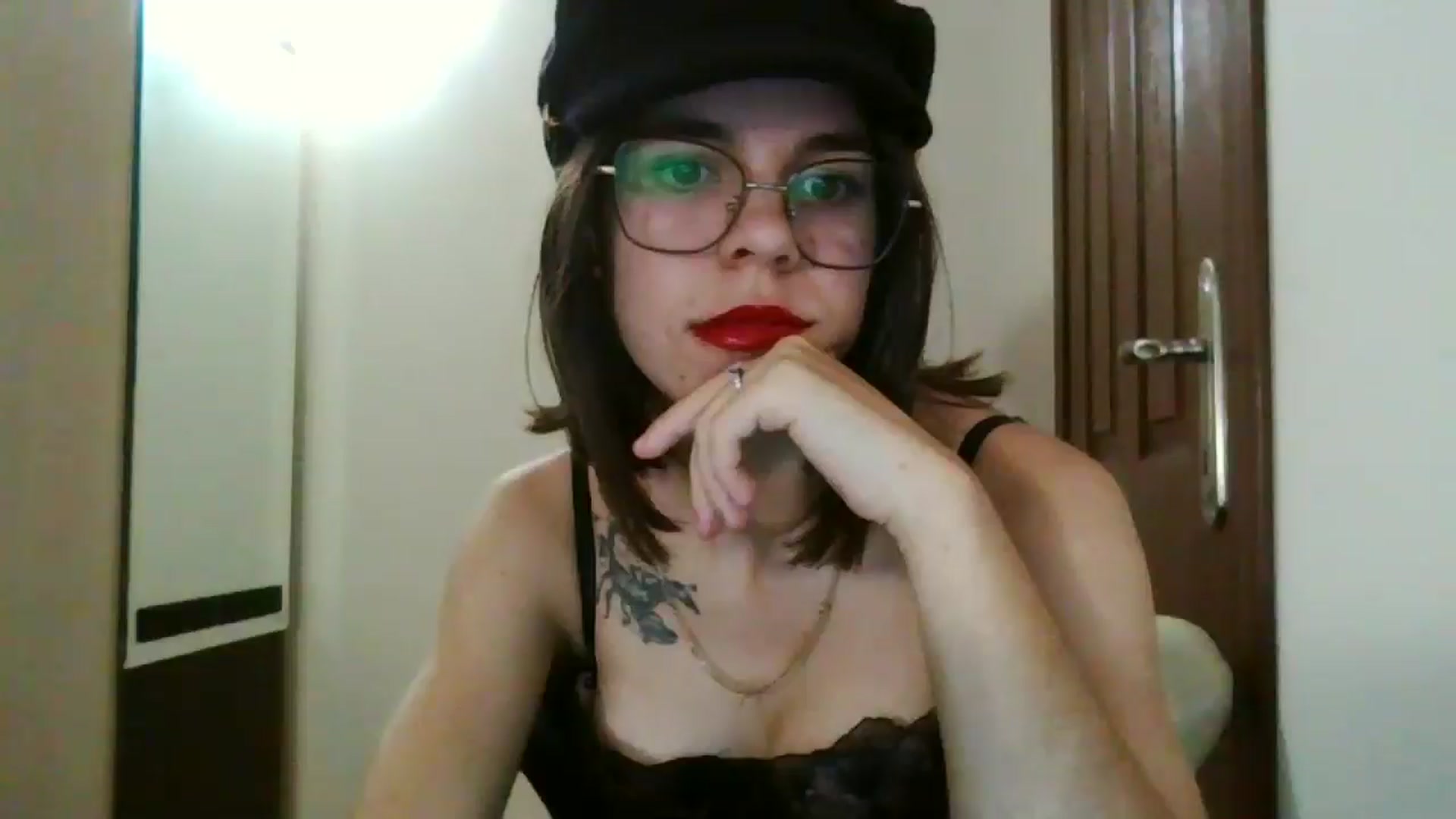 Gallery image thumbnail from EmilyWills's myfreecams stream on, 12/19/2025, 15:53 image 3 of 20
