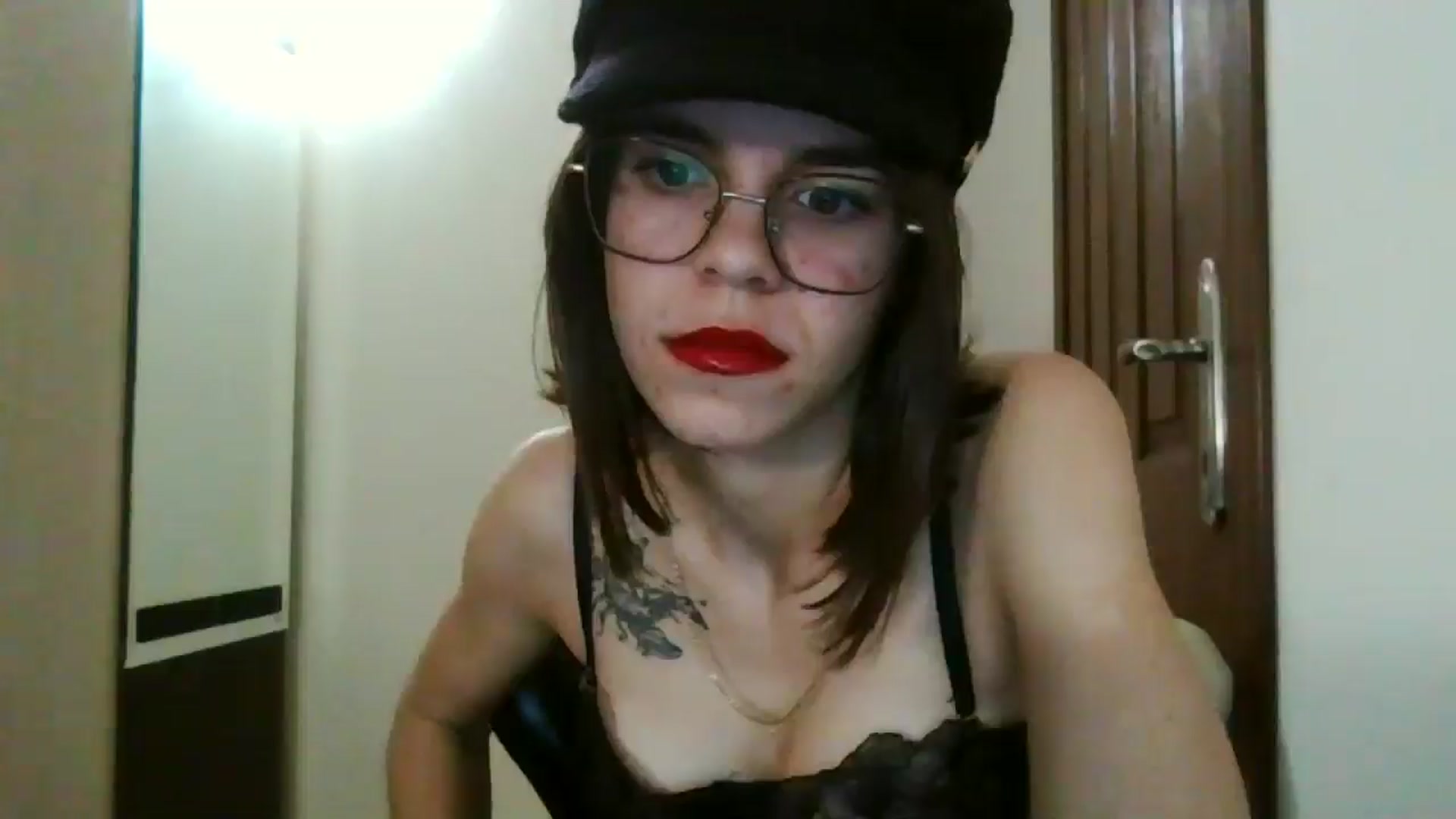 Gallery image thumbnail from EmilyWills's myfreecams stream on, 12/19/2025, 15:53 image 14 of 20