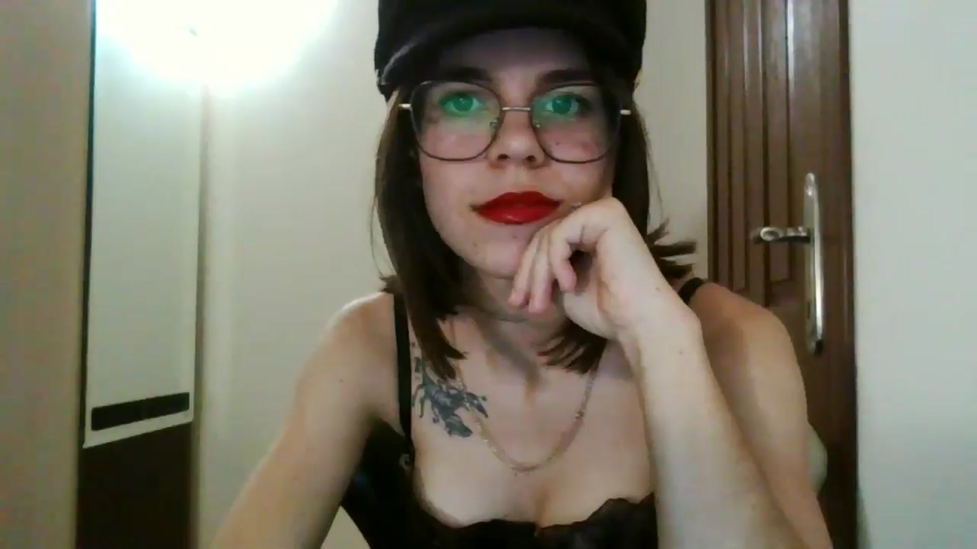 Gallery image thumbnail from EmilyWills's myfreecams stream on, 12/19/2025, 15:53 image 4 of 20