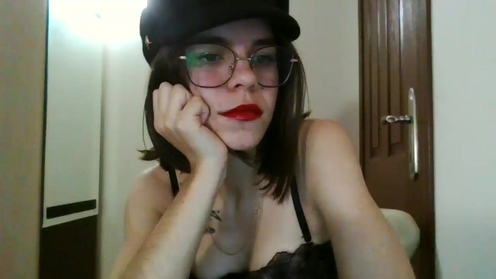 Gallery image thumbnail from EmilyWills's myfreecams stream on, 12/19/2025, 15:53 image 13 of 20