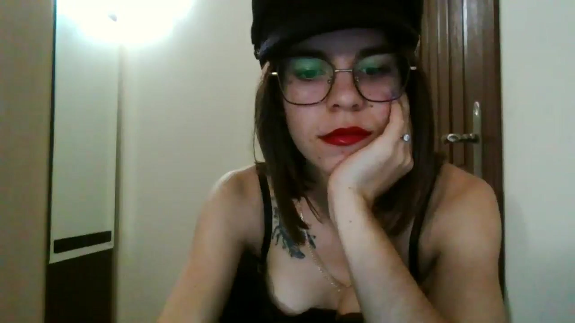 Gallery image thumbnail from EmilyWills's myfreecams stream on, 12/19/2025, 15:53 image 7 of 20