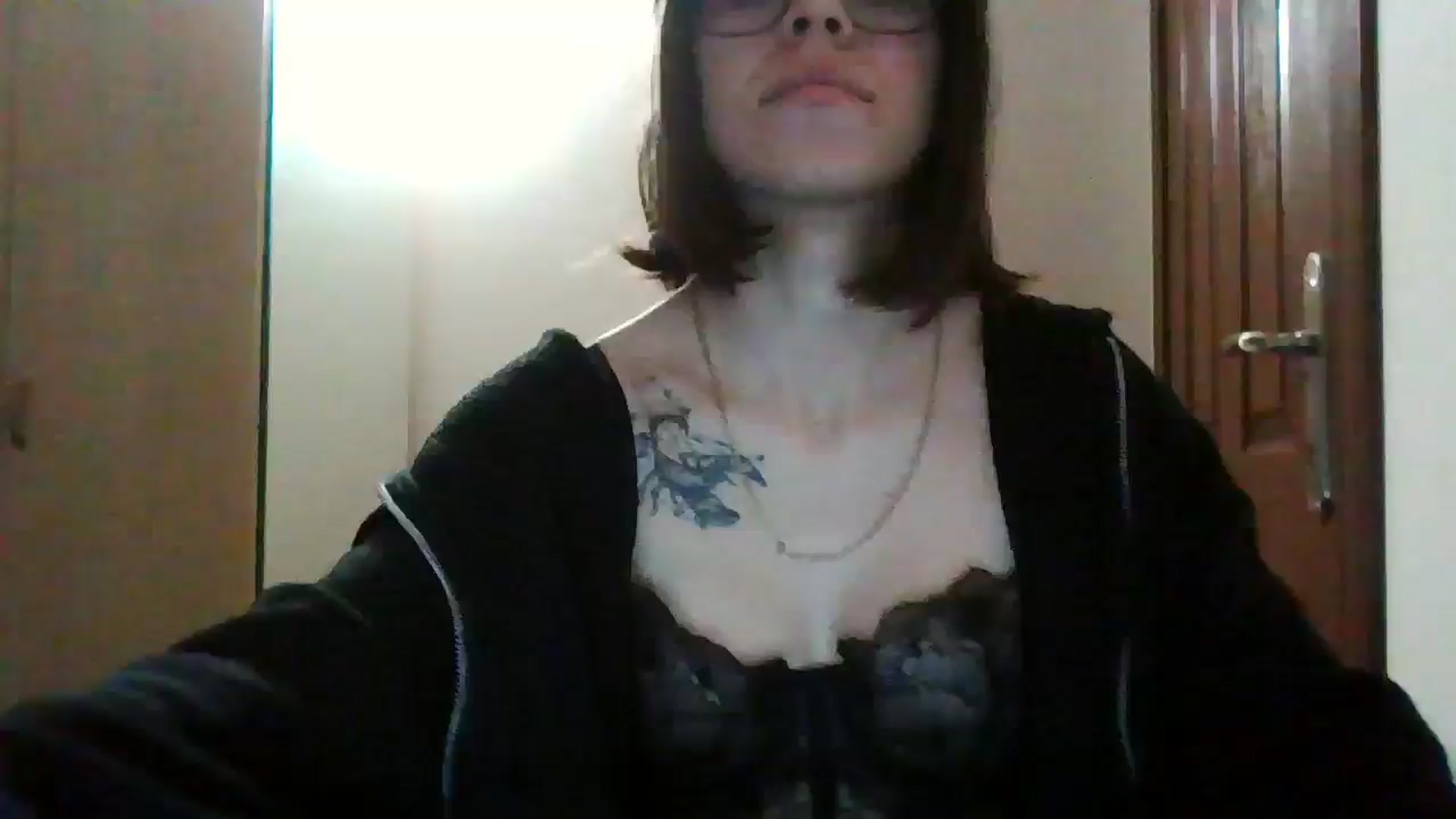Gallery image thumbnail from EmilyWills's myfreecams stream on, 12/19/2025, 21:11 image 20 of 20