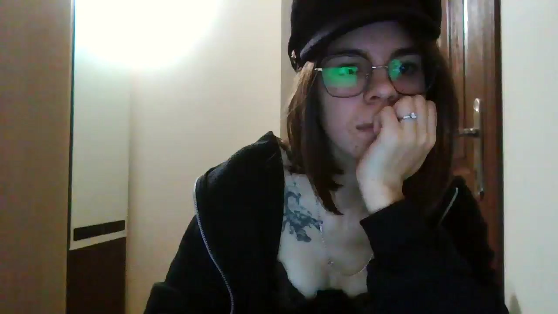 Gallery image thumbnail from EmilyWills's myfreecams stream on, 12/19/2025, 21:11 image 19 of 20