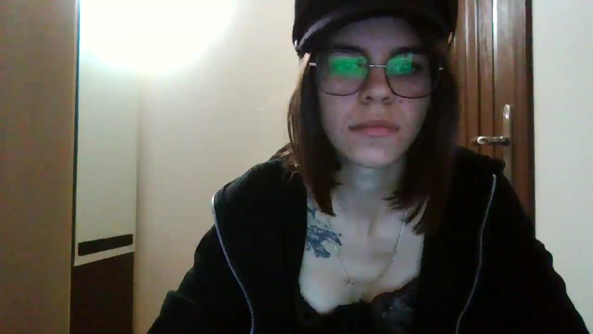 Gallery image thumbnail from EmilyWills's myfreecams stream on, 12/19/2025, 21:11 image 13 of 20