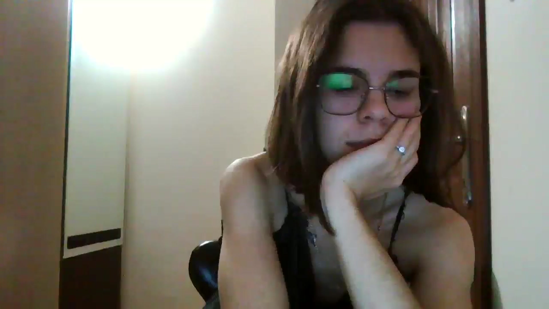 Gallery image thumbnail from EmilyWills's myfreecams stream on, 12/20/2025, 23:12 image 5 of 20