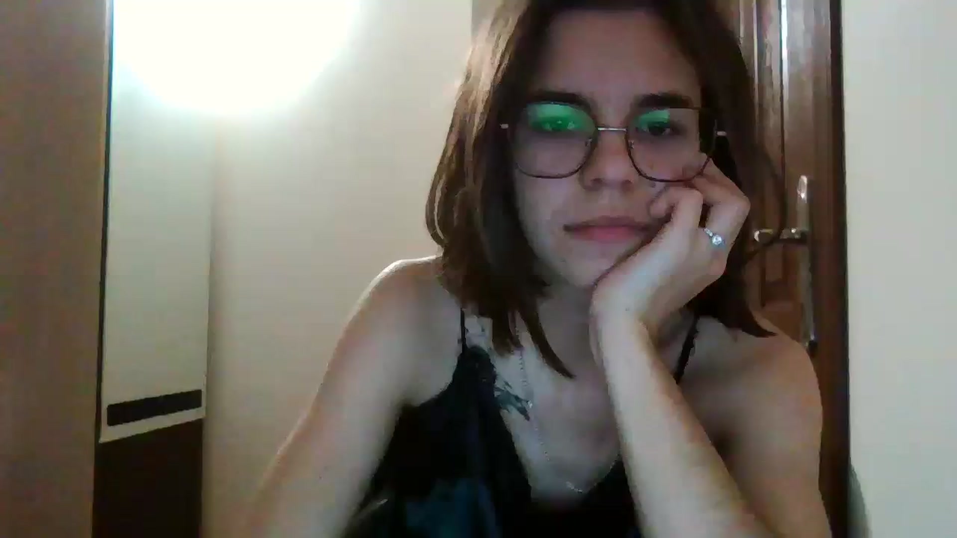 Gallery image thumbnail from EmilyWills's myfreecams stream on, 12/20/2025, 23:12 image 1 of 20