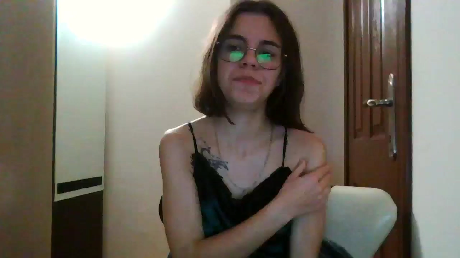 Gallery image thumbnail from EmilyWills's myfreecams stream on, 12/20/2025, 23:12 image 13 of 20