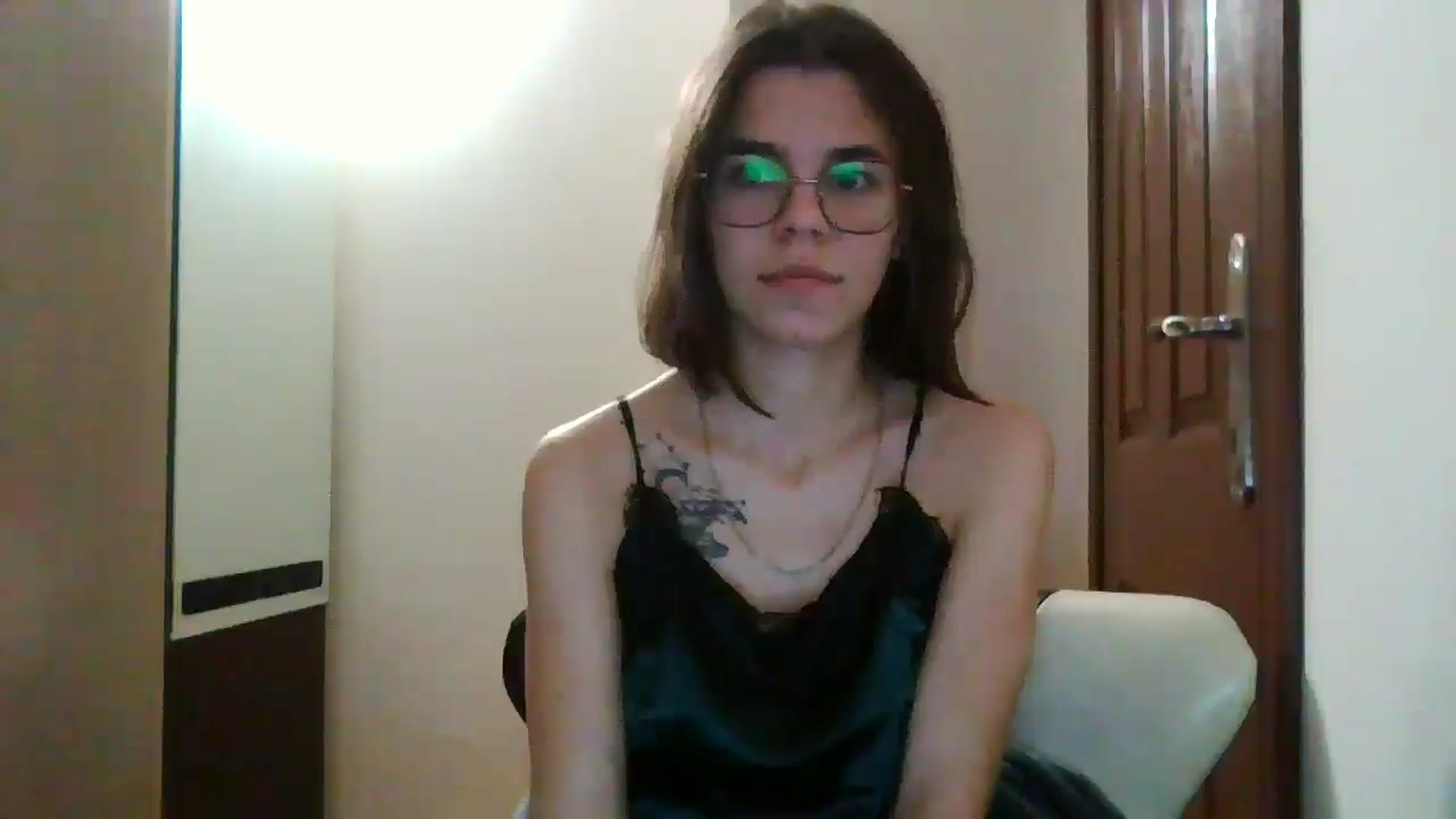 Gallery image thumbnail from EmilyWills's myfreecams stream on, 12/20/2025, 23:12 image 8 of 20