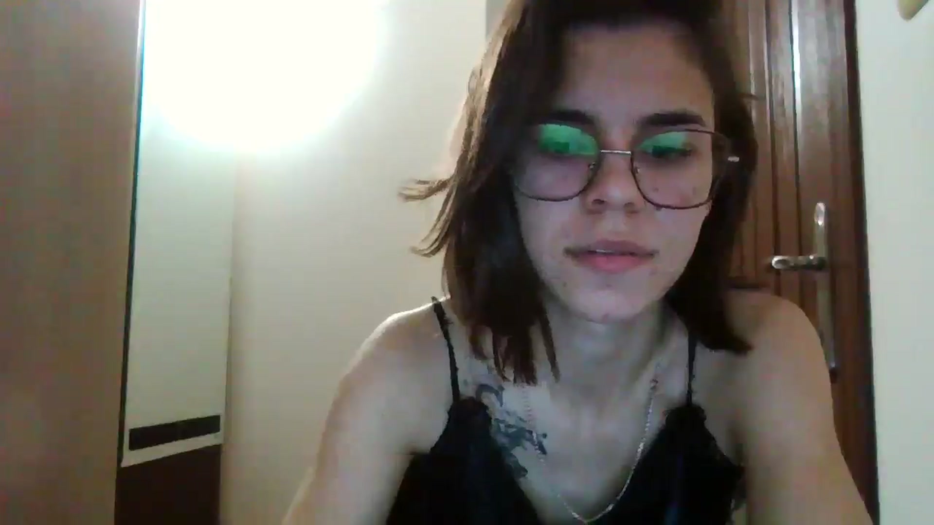 Gallery image thumbnail from EmilyWills's myfreecams stream on, 12/21/2025, 24:36 image 5 of 20