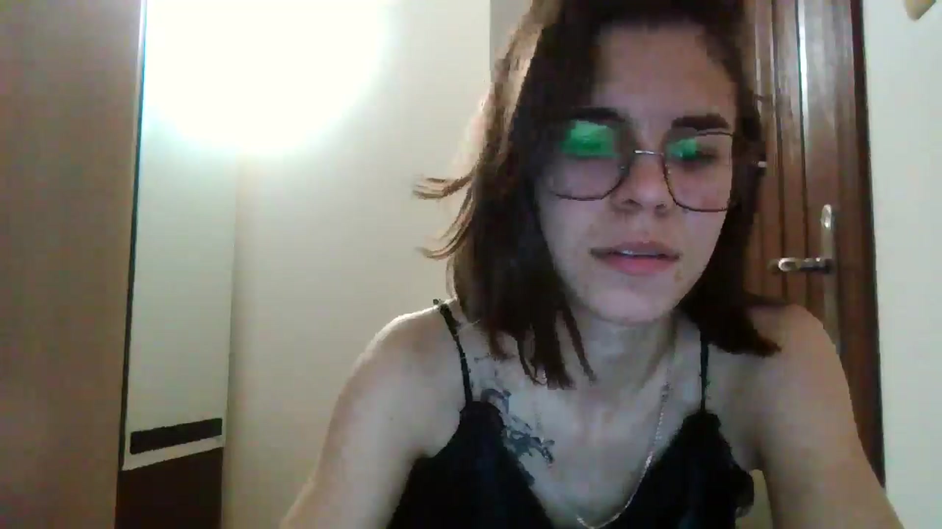 Gallery image thumbnail from EmilyWills's myfreecams stream on, 12/21/2025, 24:36 image 6 of 20