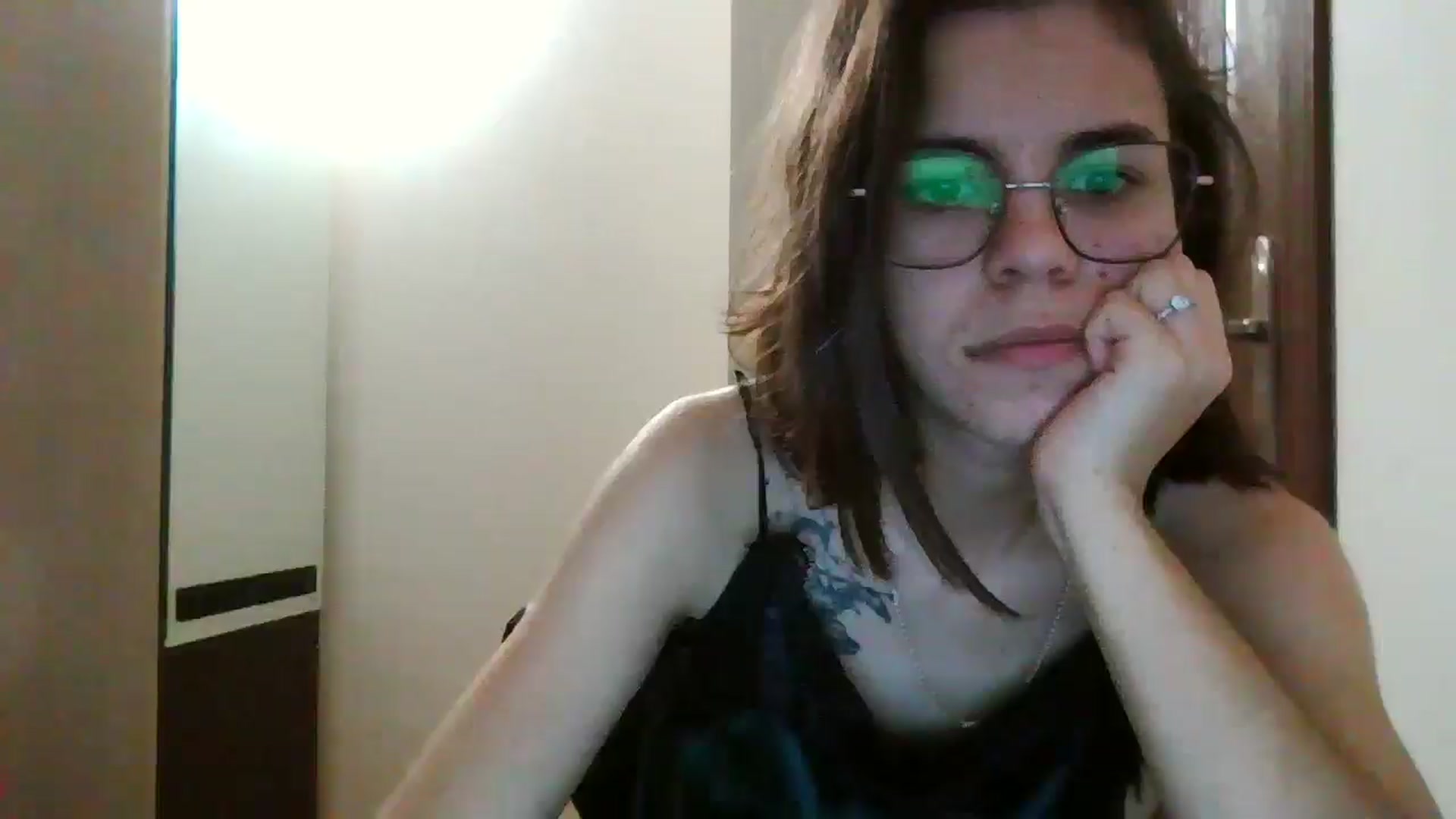 Gallery image thumbnail from EmilyWills's myfreecams stream on, 12/21/2025, 24:36 image 20 of 20