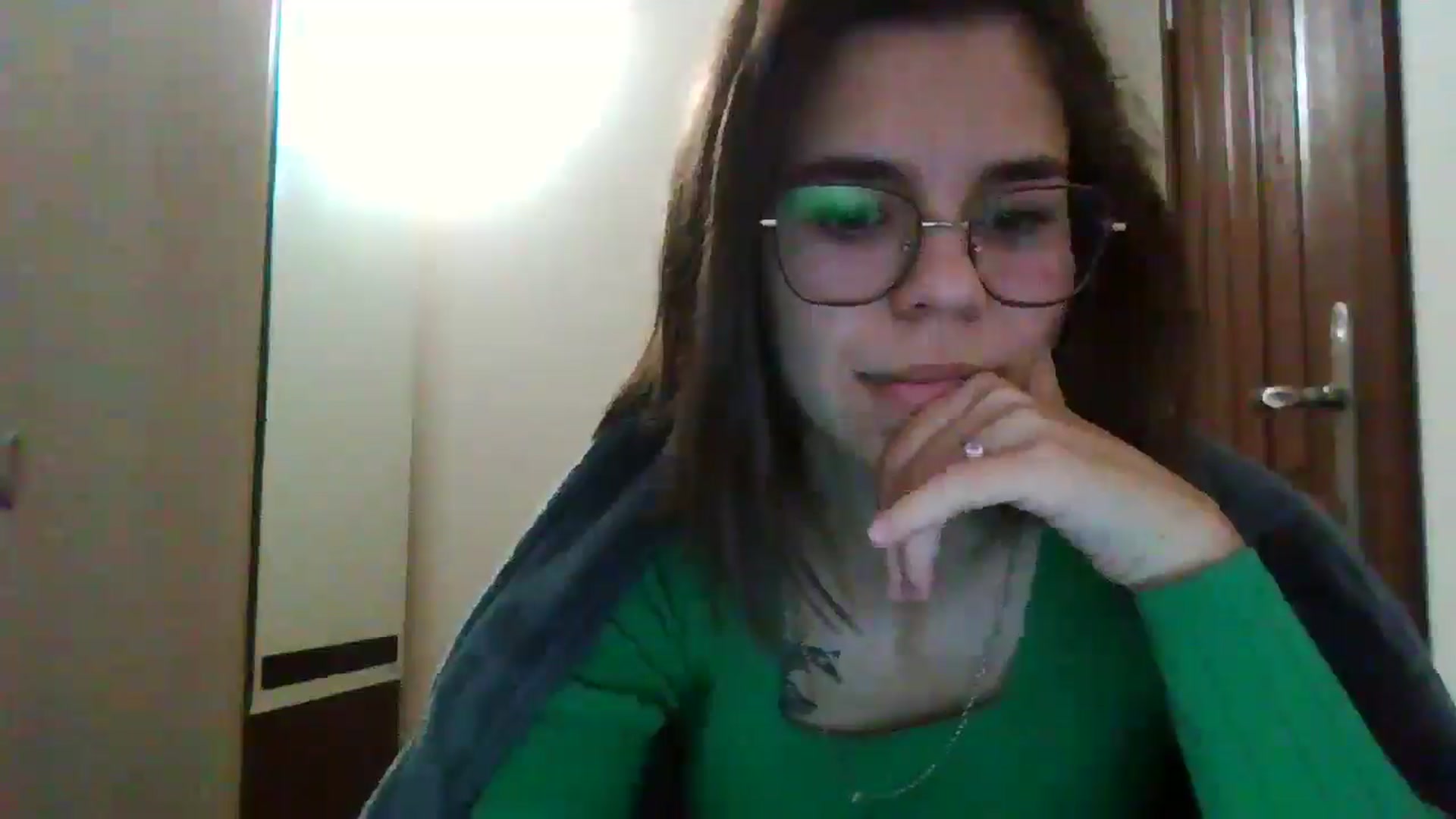 Gallery image thumbnail from EmilyWills's myfreecams stream on, 12/22/2025, 07:25 image 14 of 20