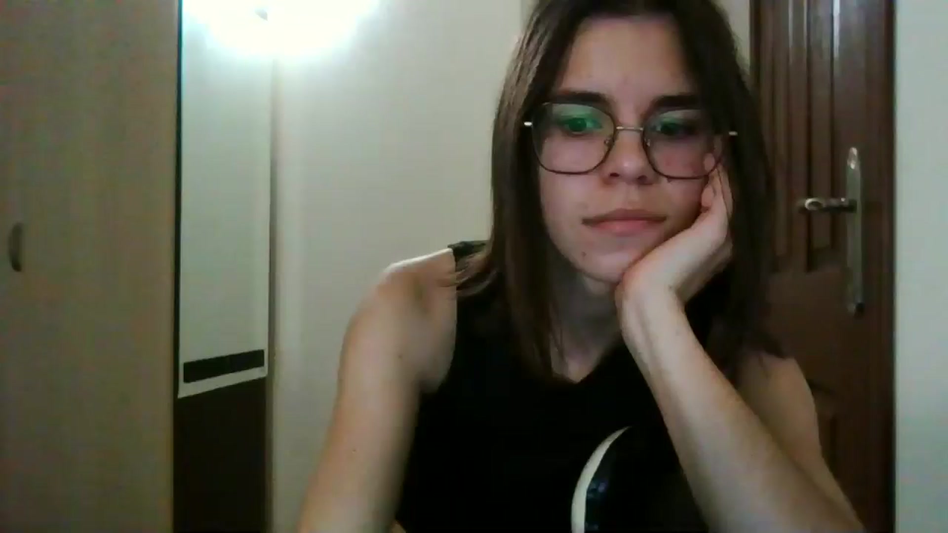 Gallery image thumbnail from EmilyWills's myfreecams stream on, 12/22/2025, 22:05 image 12 of 20