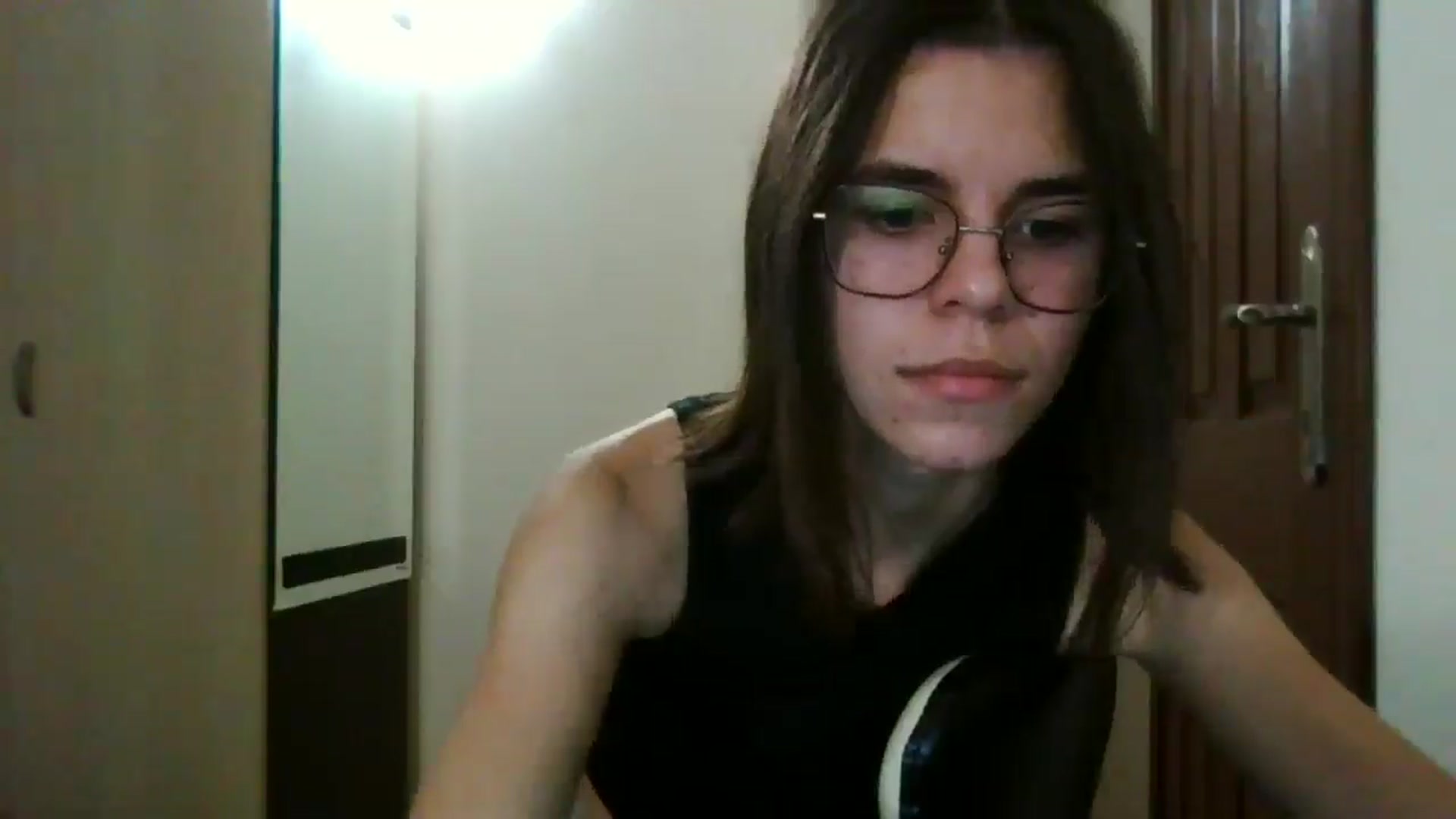 Gallery image thumbnail from EmilyWills's myfreecams stream on, 12/22/2025, 22:05 image 13 of 20