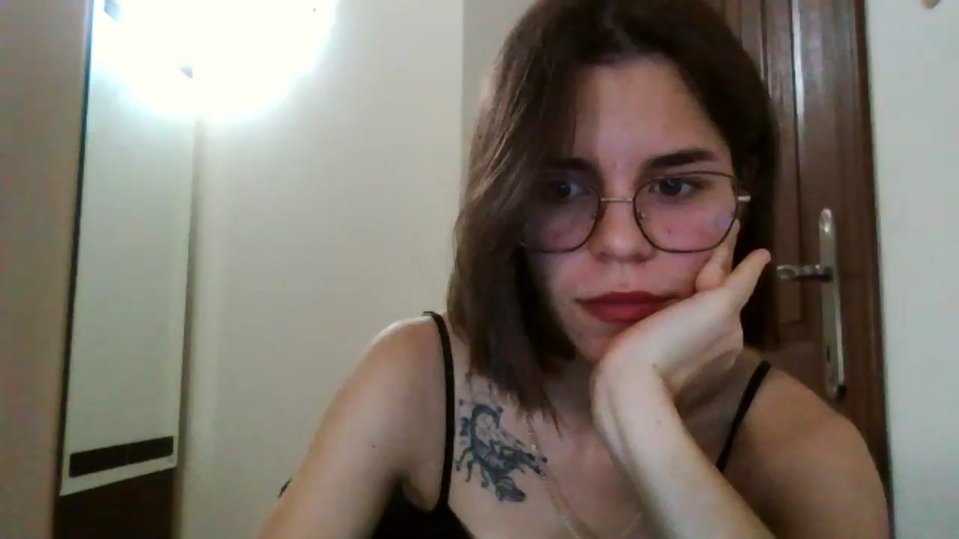 Gallery image thumbnail from EmilyWills's myfreecams stream on, 12/27/2025, 19:17 image 17 of 20