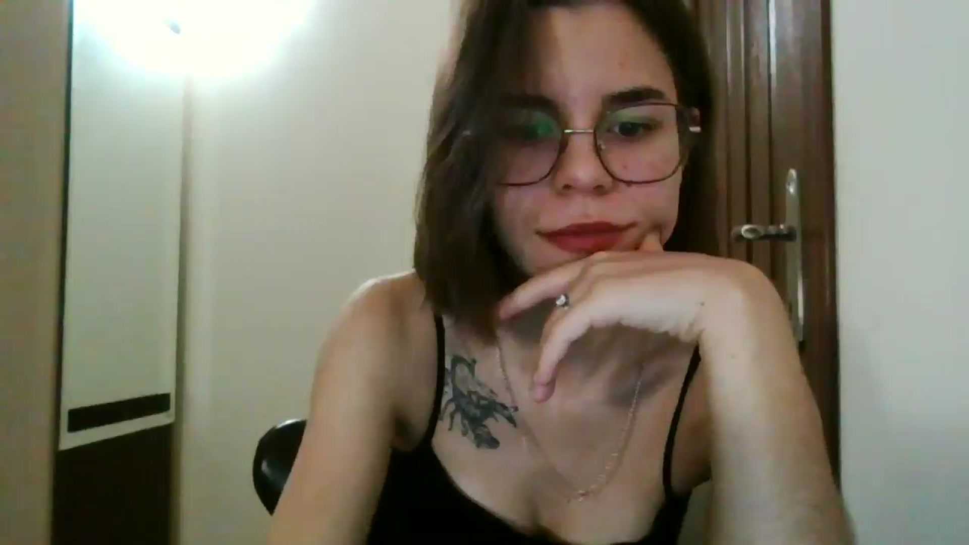 Gallery image thumbnail from EmilyWills's myfreecams stream on, 12/27/2025, 19:17 image 2 of 20