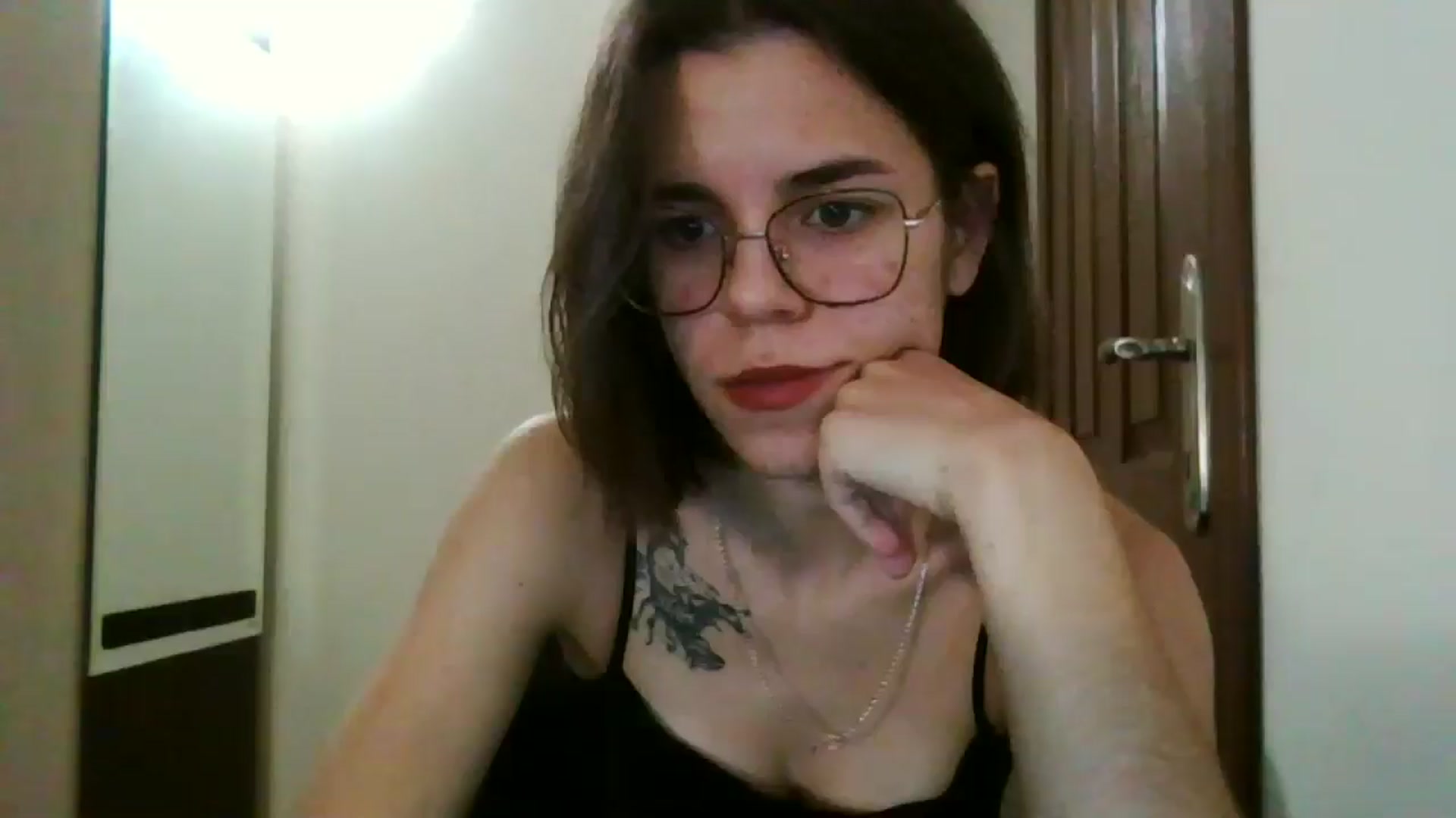 Gallery image thumbnail from EmilyWills's myfreecams stream on, 12/27/2025, 19:17 image 3 of 20